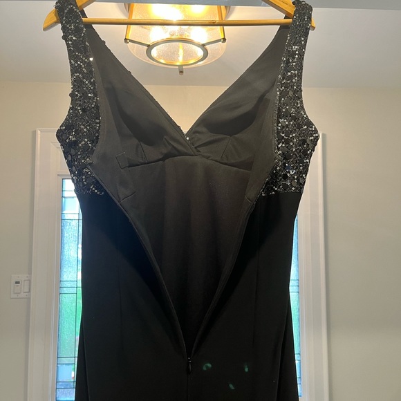 Black sequin special occasion dress - Picture 5 of 7
